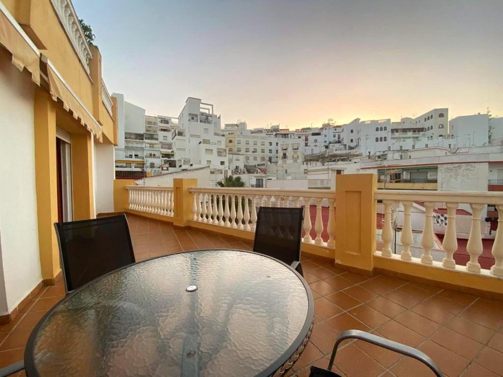 Apartamento Coliseo Almunecar Luaran gambar