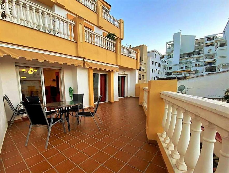 Apartamento Coliseo Almunecar Luaran gambar