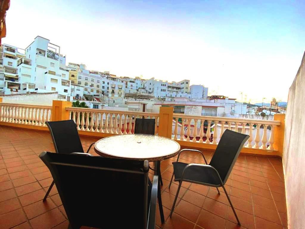 Apartamento Coliseo Almunecar Luaran gambar
