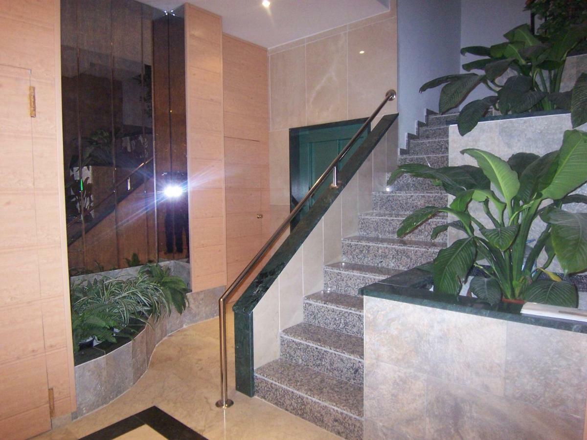Apartamento Coliseo Almunecar Luaran gambar